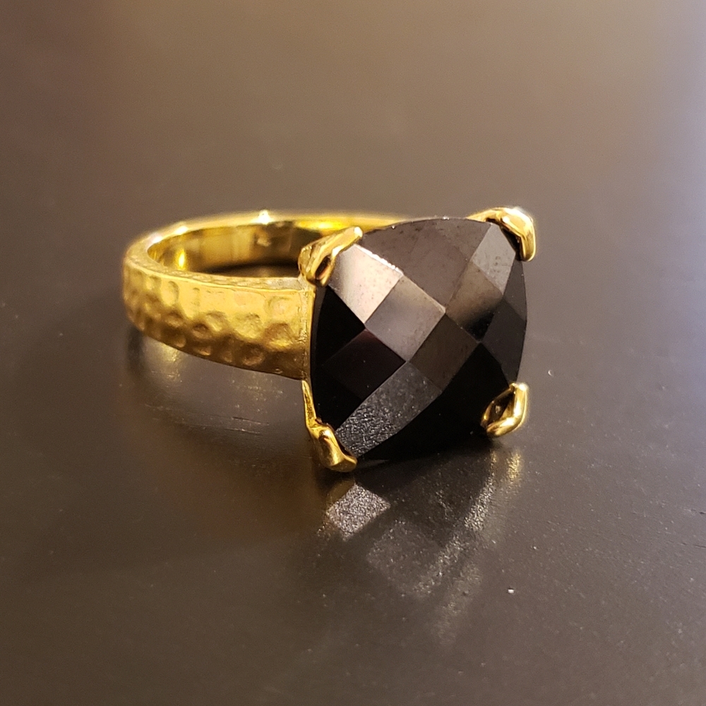 💕IMAN Faceted Ring